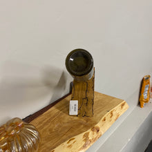 Load image into Gallery viewer, Floating bottle holder
